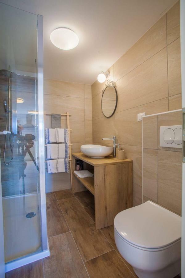 Apartmani Kraj Mora Cres Luaran gambar