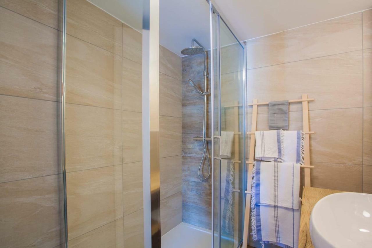 Apartmani Kraj Mora Cres Luaran gambar
